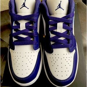 Air Jordan 1 low “Sky J Purple” Brand New size 5.5 GS